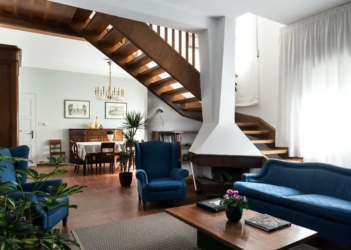 Casa Lunia Guesthouse